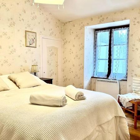 Maison Paisible Avec Lac Prive Secondigny Zewnętrze zdjęcie