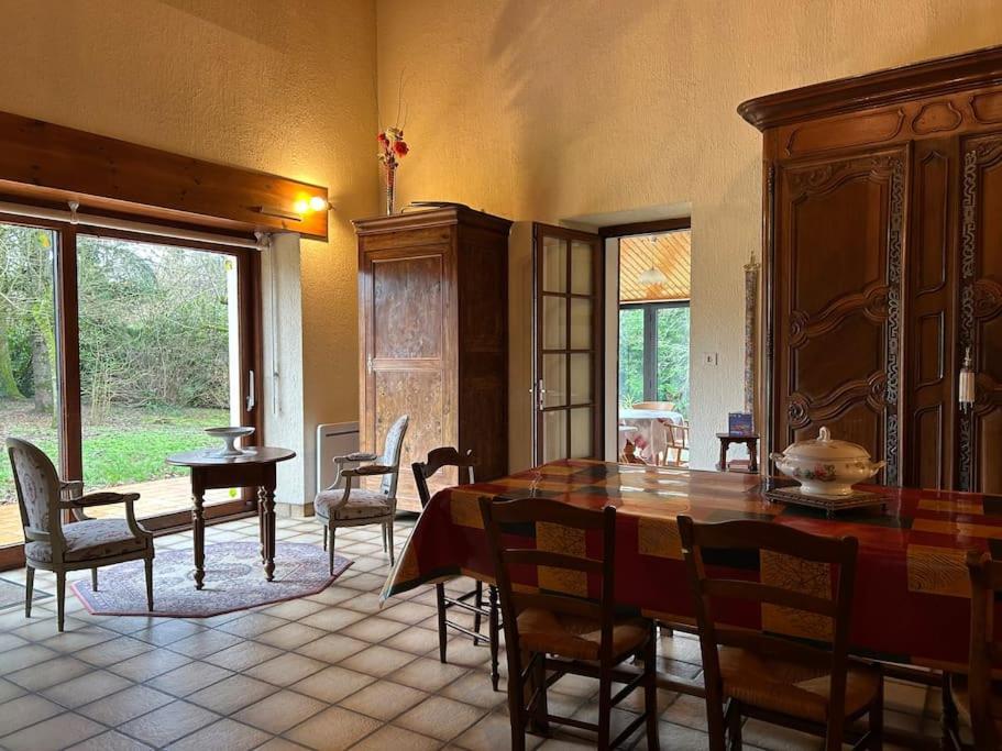Maison Paisible Avec Lac Prive Secondigny Zewnętrze zdjęcie