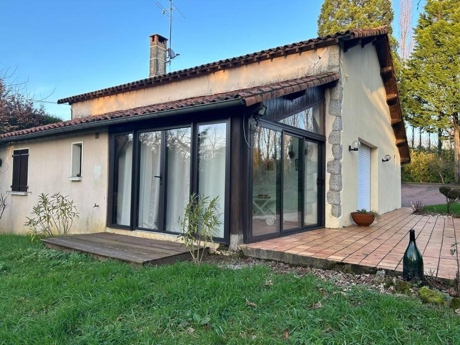 Maison Paisible Avec Lac Prive Secondigny Zewnętrze zdjęcie